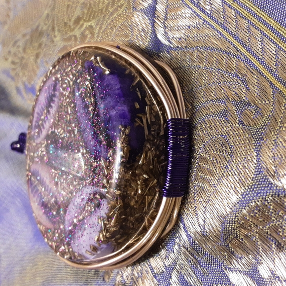 Purple Haze Organite w/ Cowrie Shells, Titanium Quartz, Gold Metal & Wire - Picture 4 of 8